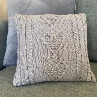 Heart Cable Knit Cushion Cover (WYS Croft)